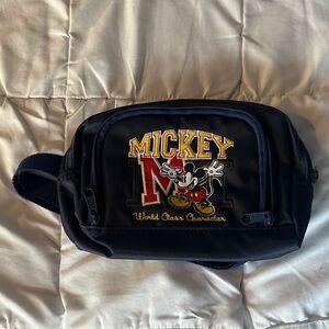 Vintage Mickey Mouse Fanny Pack- excellent condition